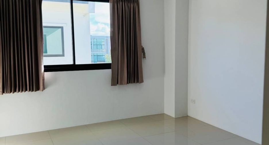For sale 2 bedrooms retail Space in Mueang Chiang Mai, Chiang Mai