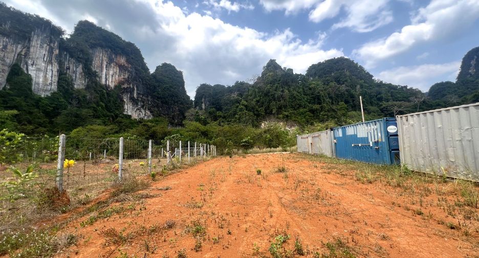 À vendre terrain à Mueang Krabi, Krabi