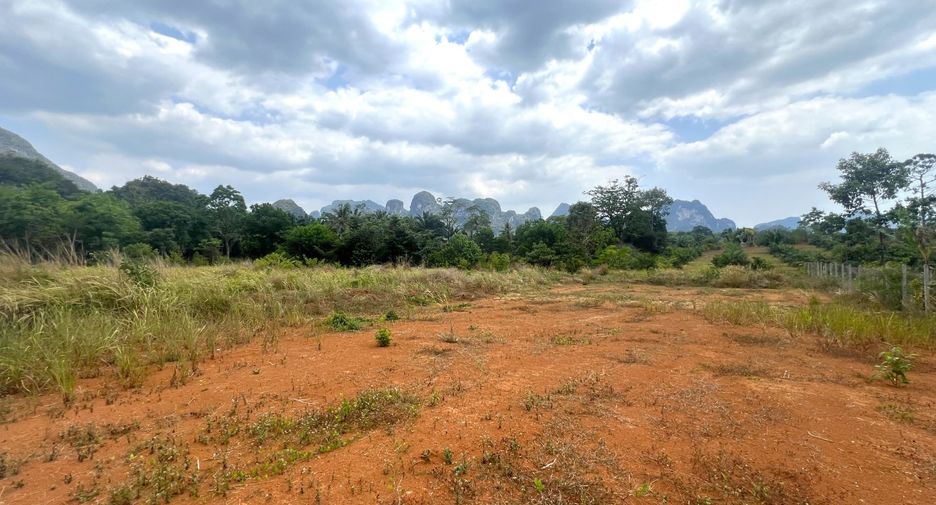 À vendre terrain à Mueang Krabi, Krabi