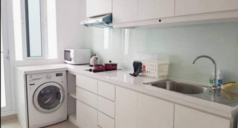 For rent 3 bed condo in Ratchathewi, Bangkok