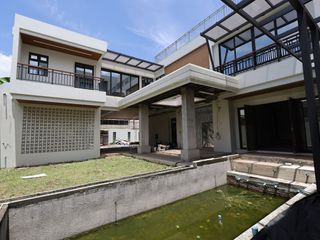 For sale 4 ベッドルーム house in Din Daeng, Bangkok