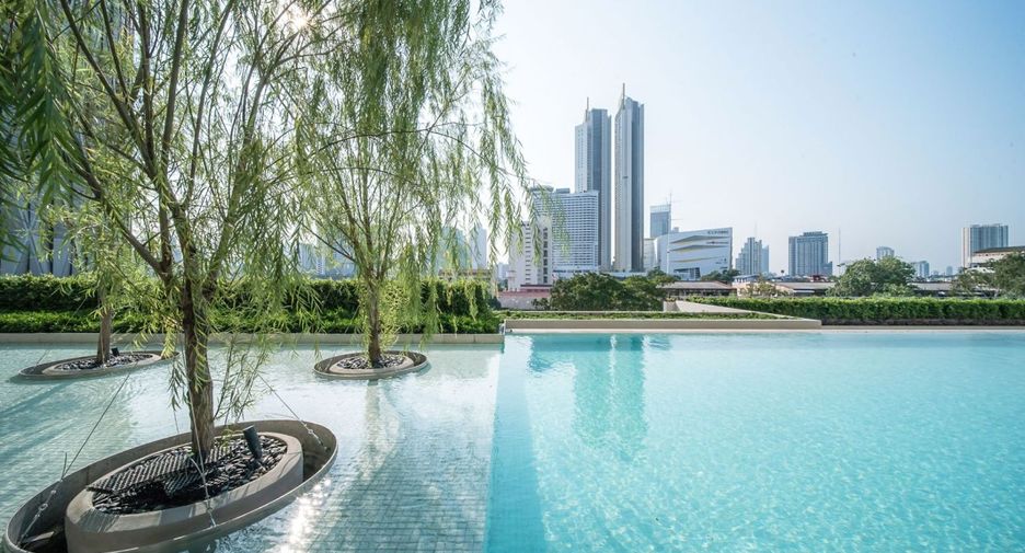 For sale 3 bed condo in Khlong San, Bangkok