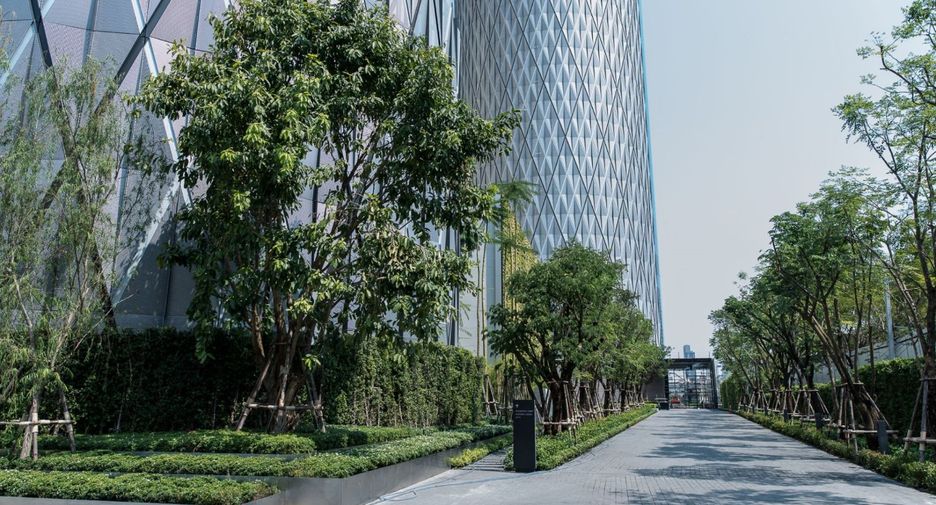 For sale 3 bed condo in Khlong San, Bangkok