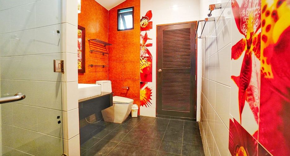 For rent 2 bedrooms villa in Mueang Phuket, Phuket