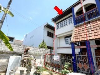 For sale 2 bedrooms townhouse in Mueang Lampang, Lampang