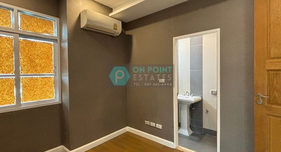 For sale 2 ベッドルーム condo in Watthana, Bangkok