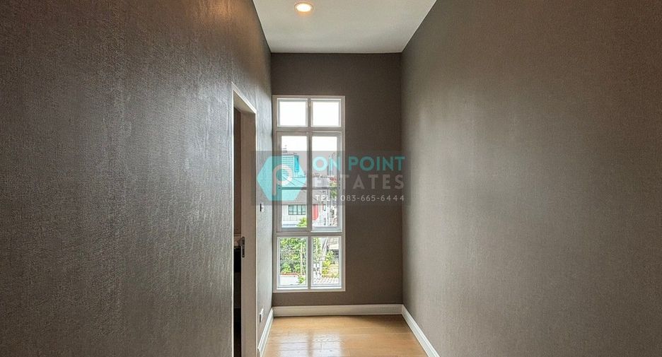 For sale 2 ベッドルーム condo in Watthana, Bangkok
