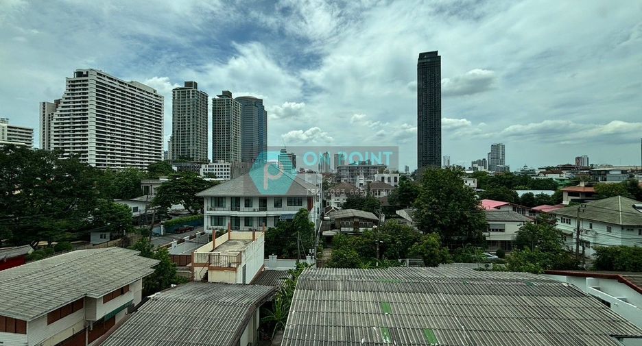 For sale 2 ベッドルーム condo in Watthana, Bangkok