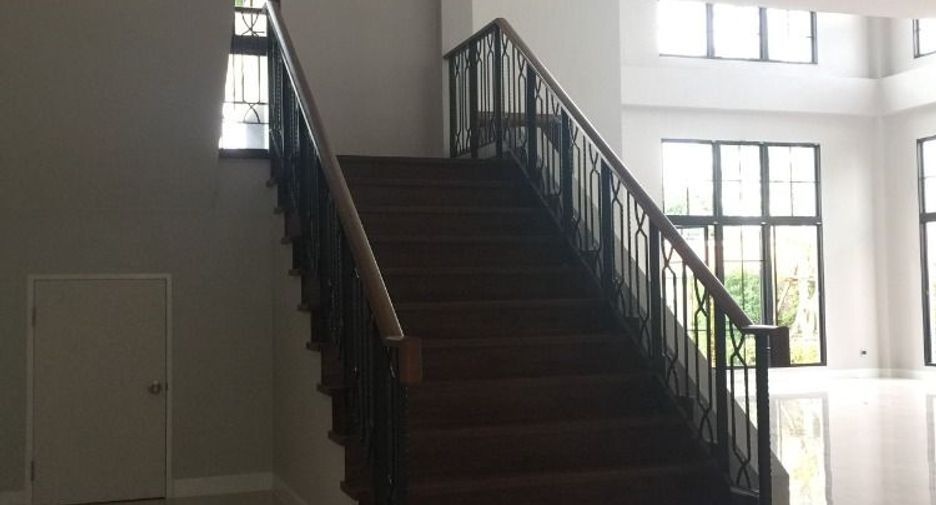 For rent 5 bedrooms house in Prawet, Bangkok