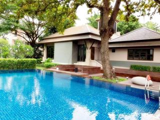 For sale 5 Beds house in Watthana, Bangkok