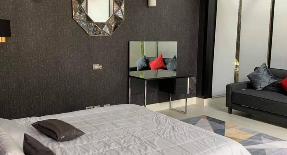 Haus zum Kauf mit 5 Zimmer in Watthana, Bangkok