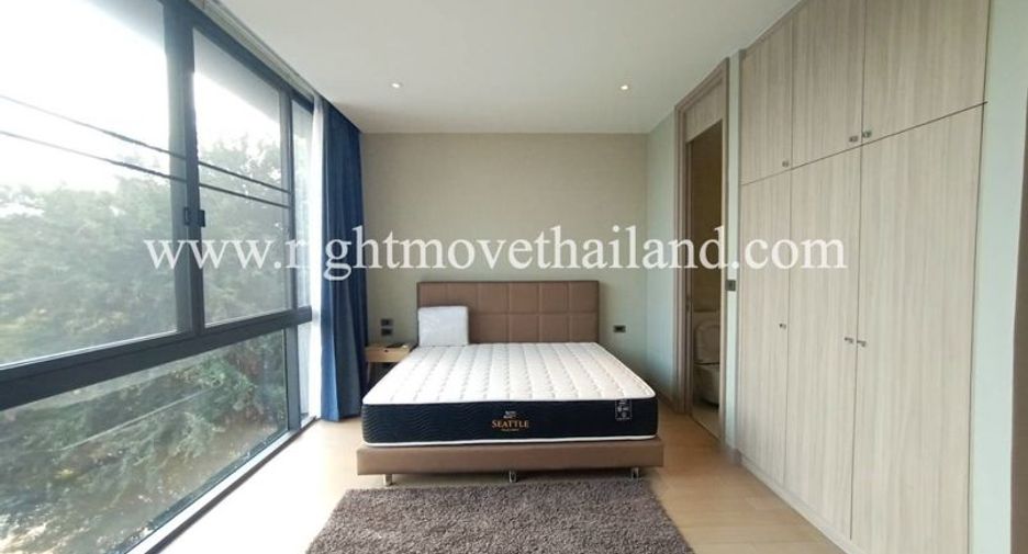 For rent and for sale 4 bedrooms house in Watthana, Bangkok