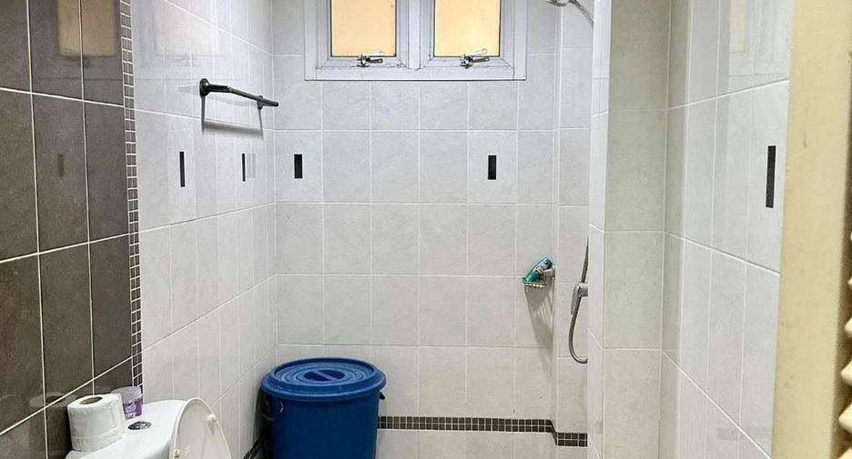 For sale 3 bedrooms house in Si Racha, Chonburi
