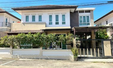 Haus zum Kauf mit 3 Zimmer in Si Racha, Chonburi