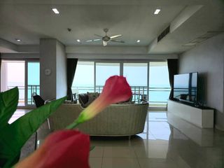 For rent 3 bedrooms condo in Bang Lamung, Chonburi