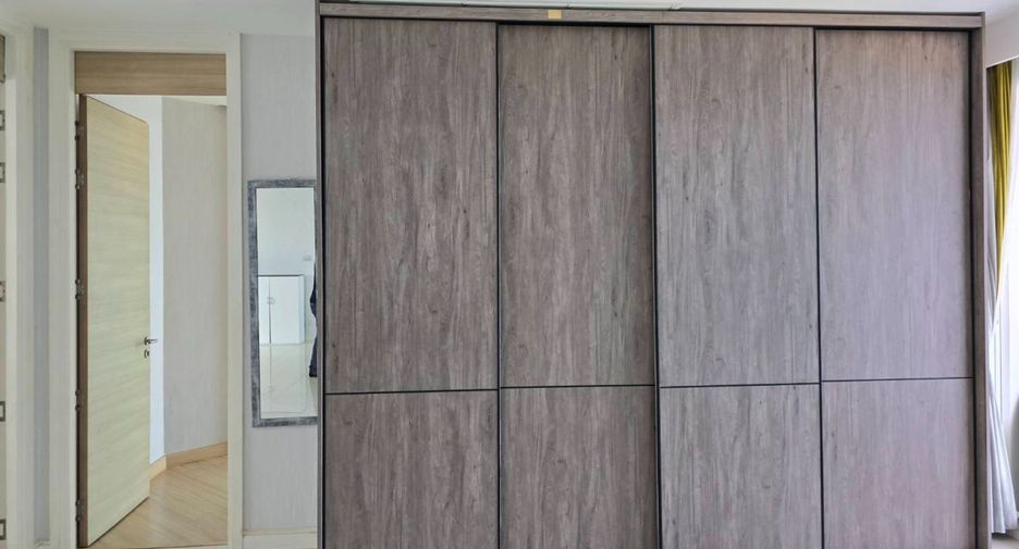 For rent 3 bedrooms condo in Bang Lamung, Chonburi