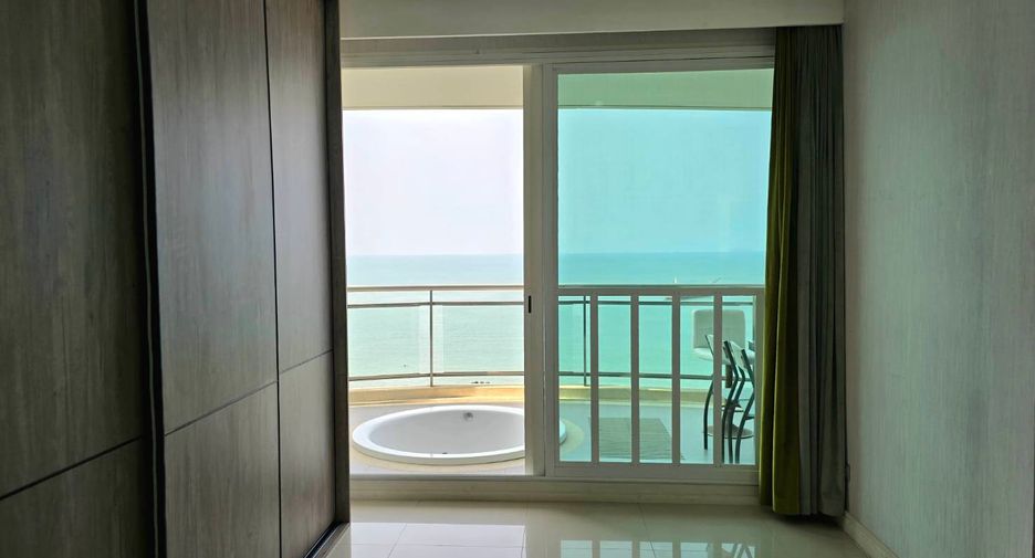 For rent 3 bedrooms condo in Bang Lamung, Chonburi
