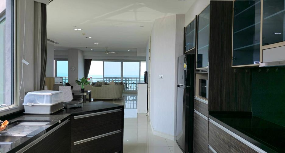 For rent 3 bedrooms condo in Bang Lamung, Chonburi