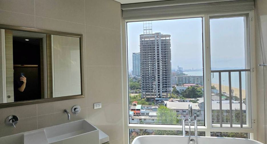 For rent 3 bedrooms condo in Bang Lamung, Chonburi