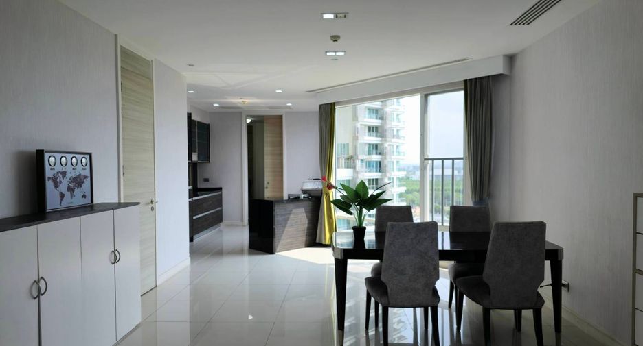 For rent 3 bedrooms condo in Bang Lamung, Chonburi