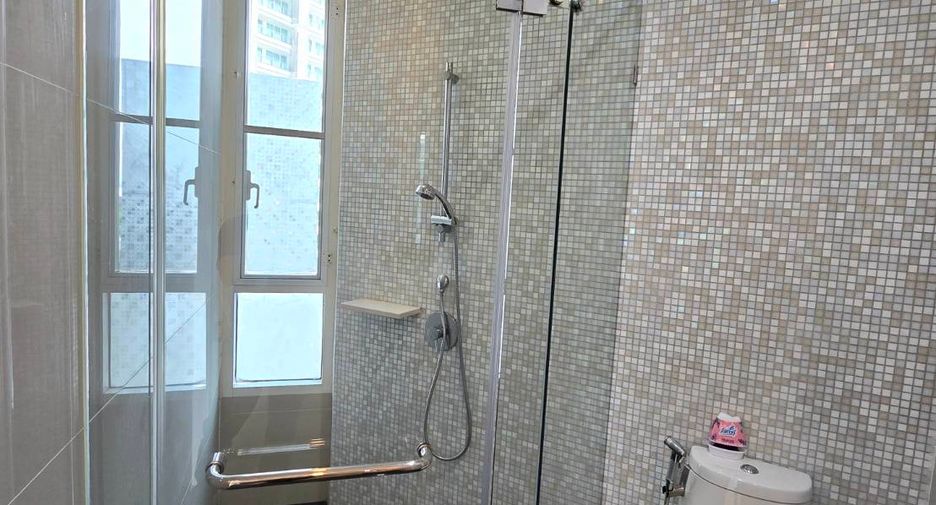 For rent 3 bedrooms condo in Bang Lamung, Chonburi