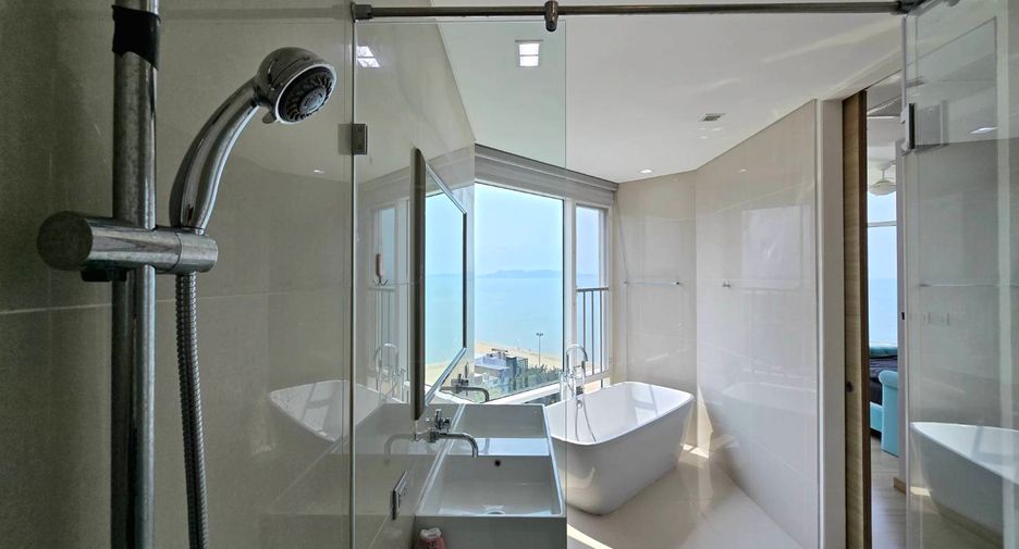For rent 3 bedrooms condo in Bang Lamung, Chonburi