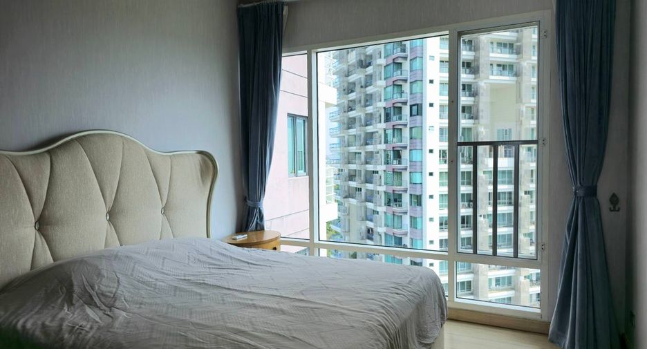 For rent 3 bedrooms condo in Bang Lamung, Chonburi