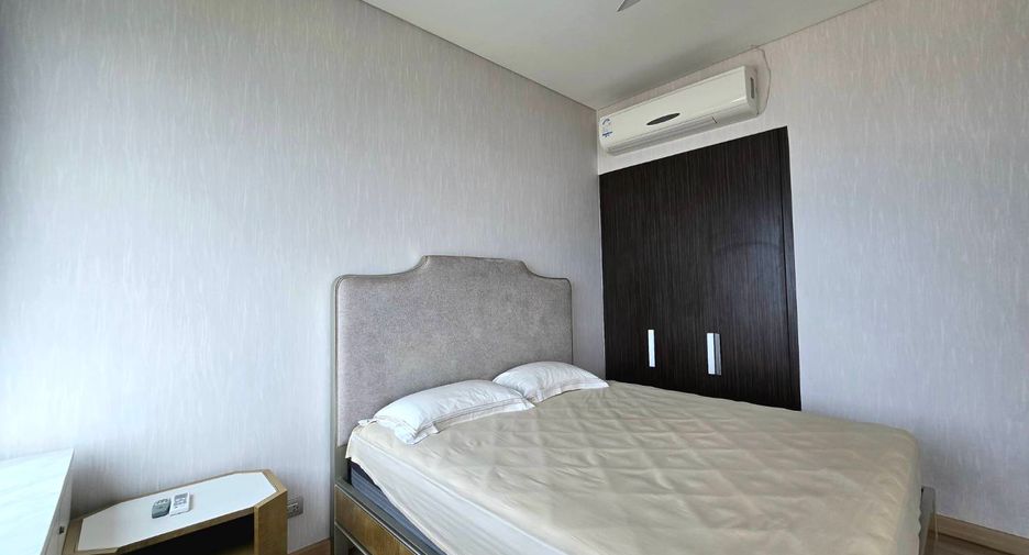 For rent 3 bedrooms condo in Bang Lamung, Chonburi