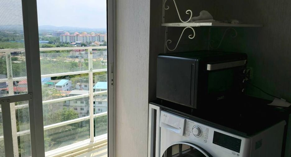 For rent 3 bedrooms condo in Bang Lamung, Chonburi