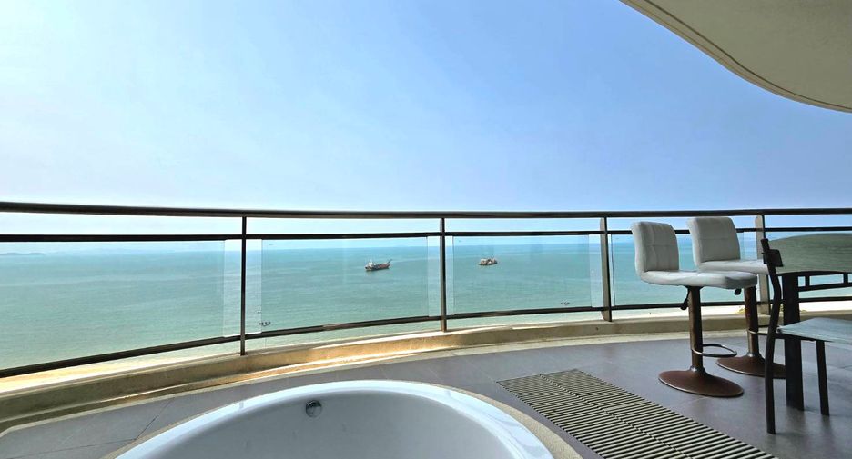 For rent 3 bedrooms condo in Bang Lamung, Chonburi