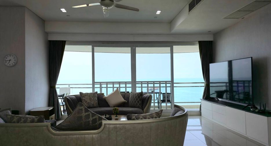 For rent 3 bedrooms condo in Bang Lamung, Chonburi
