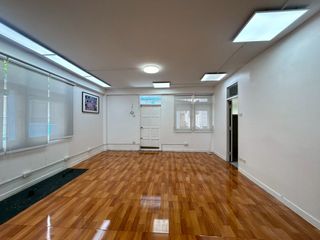 出租 5 卧室 独立屋 在 Huai Khwang, 曼谷