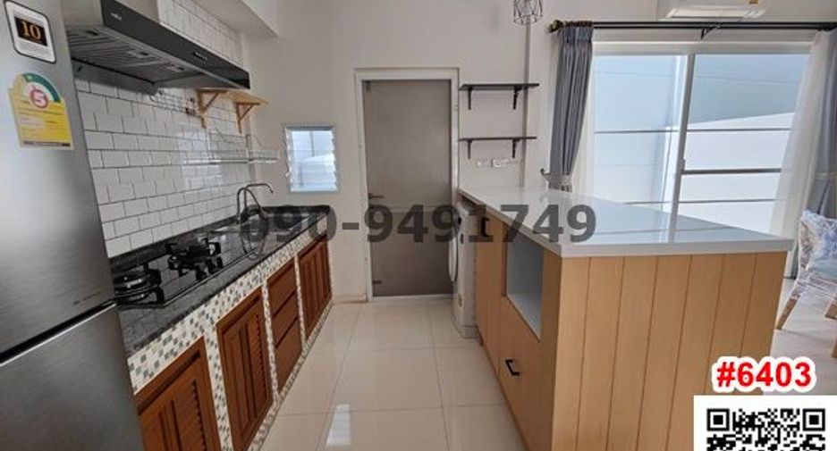 For rent 3 bedrooms townhouse in Prawet, Bangkok