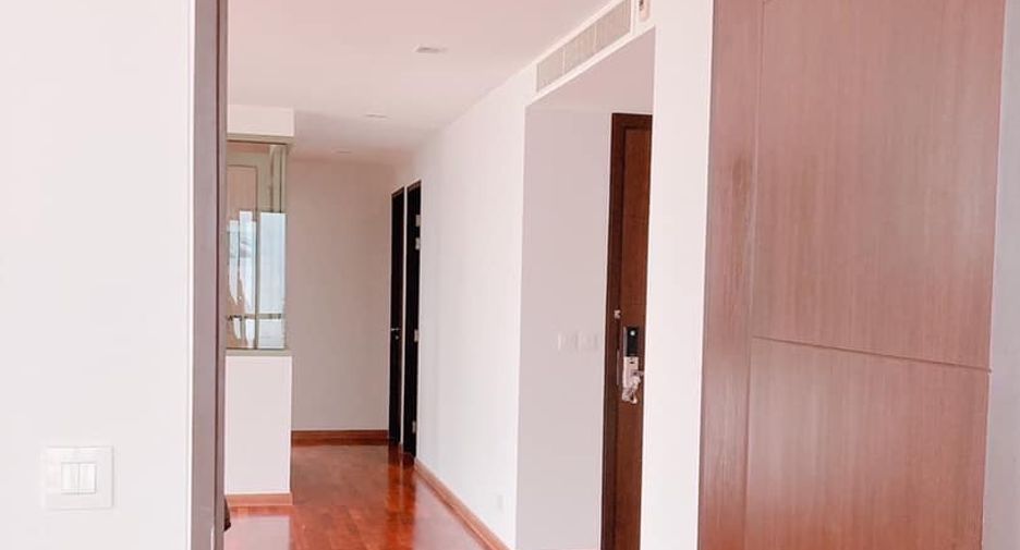 Wohnung zum Kauf mit 3 Zimmer in Pathum Wan, Bangkok