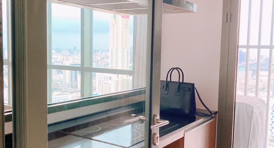 Wohnung zum Kauf mit 3 Zimmer in Pathum Wan, Bangkok
