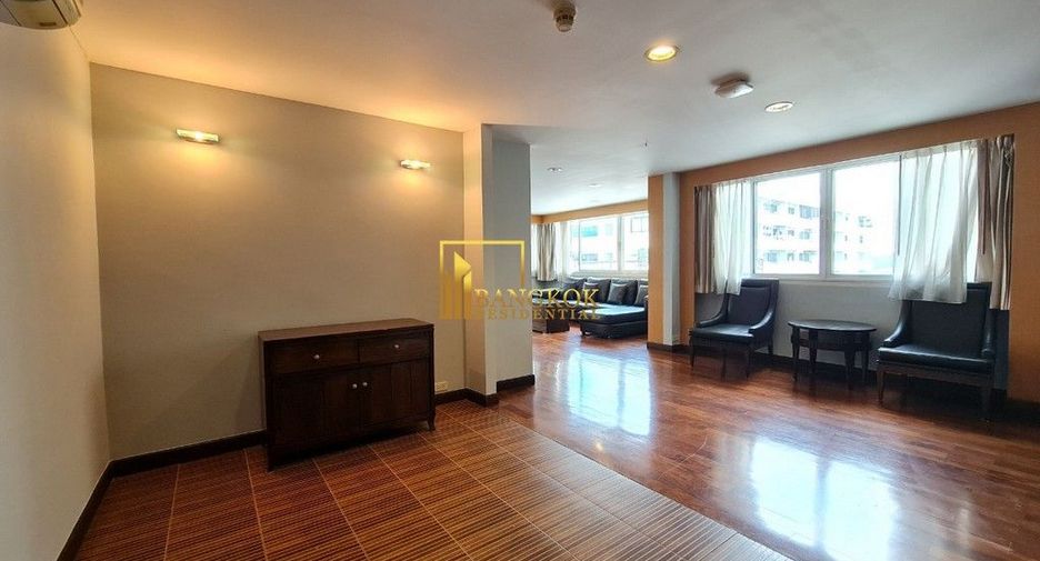For rent 4 bedrooms apartment in Khlong Toei, Bangkok
