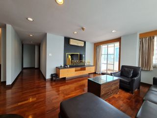 For rent 4 bedrooms apartment in Khlong Toei, Bangkok