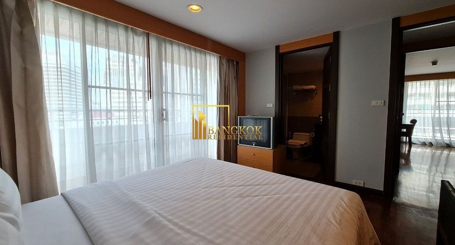 For rent 4 bedrooms apartment in Khlong Toei, Bangkok