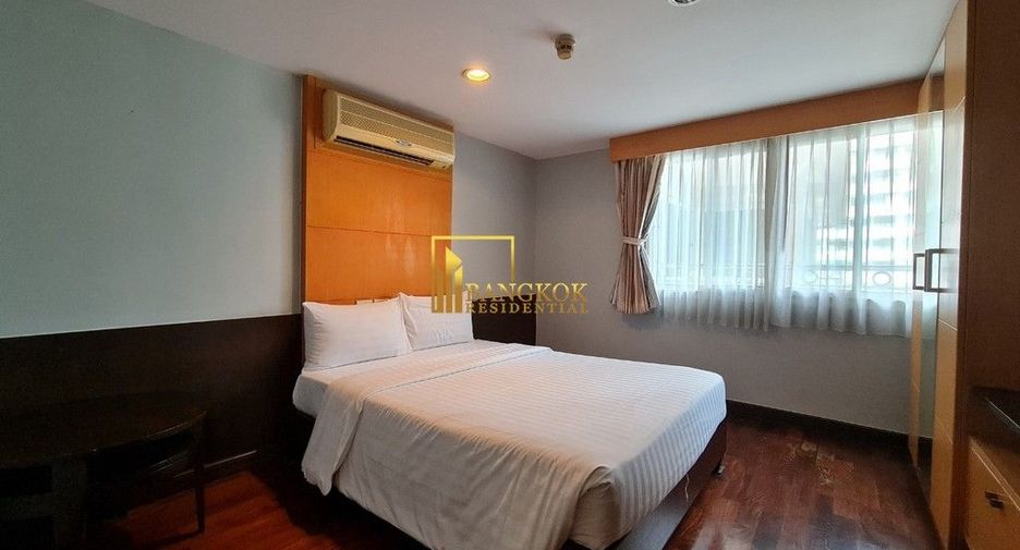 For rent 4 bedrooms apartment in Khlong Toei, Bangkok