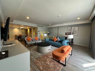 For rent 3 bedrooms serviced apartment in Watthana, Bangkok