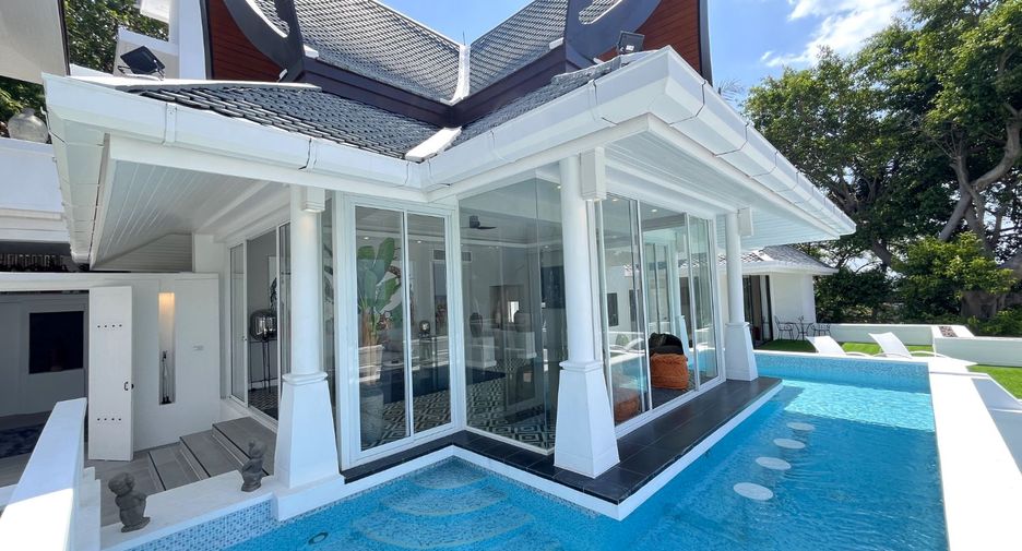 For sale 5 bedrooms villa in Thalang, Phuket