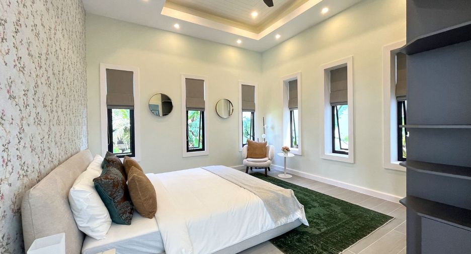 For sale 5 bedrooms villa in Thalang, Phuket