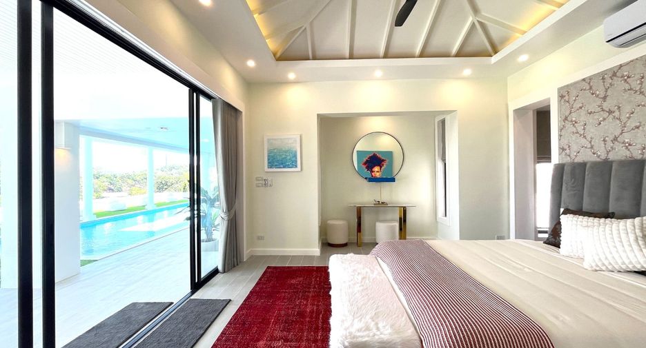 For sale 5 bedrooms villa in Thalang, Phuket