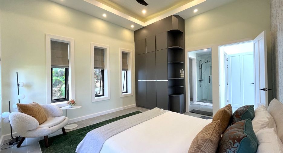 For sale 5 bedrooms villa in Thalang, Phuket