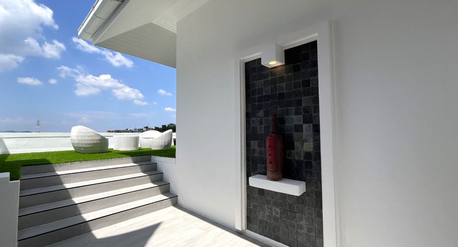 For sale 5 bedrooms villa in Thalang, Phuket