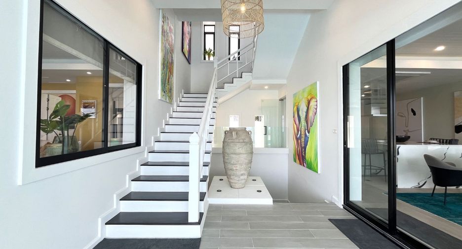 For sale 5 bedrooms villa in Thalang, Phuket