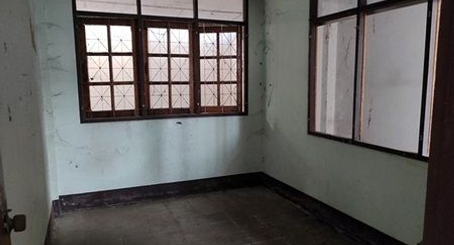 For sale retail Space in Mueang Yasothon, Yasothon