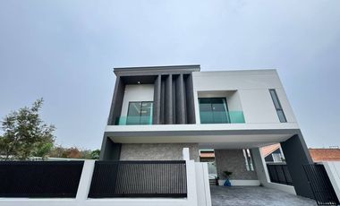 出售 4 卧室 别墅 在 Bang Lamung, Chon Buri