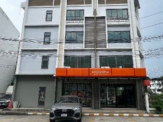 For rent 4 bedrooms retail Space in Rat Burana, Bangkok