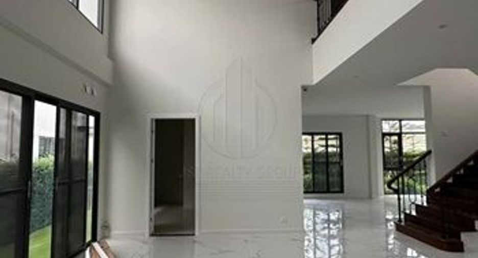 出售 4 卧室 独立屋 在 Lat Krabang, 曼谷